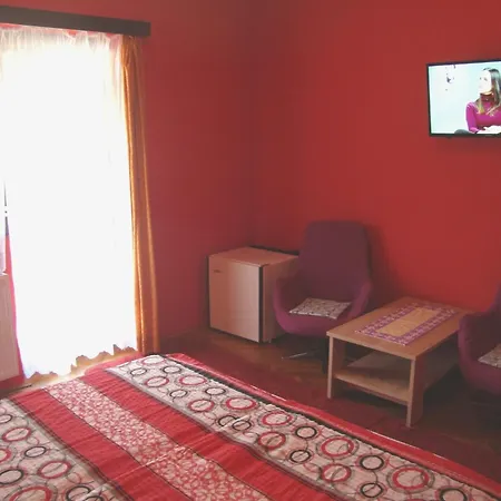 Fanni Vízközeli, Klimatizált *
